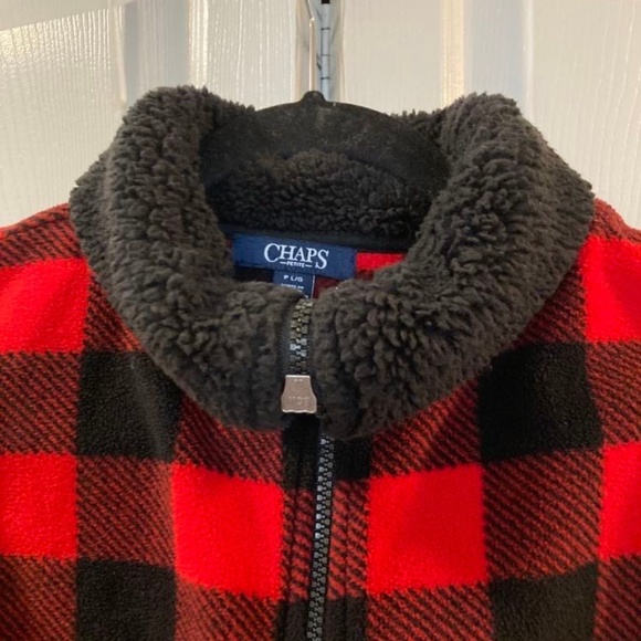 Chaps Stylish Red & Black Full-Zip Checked Fleece Vest Size PL - Picture 2 of 6